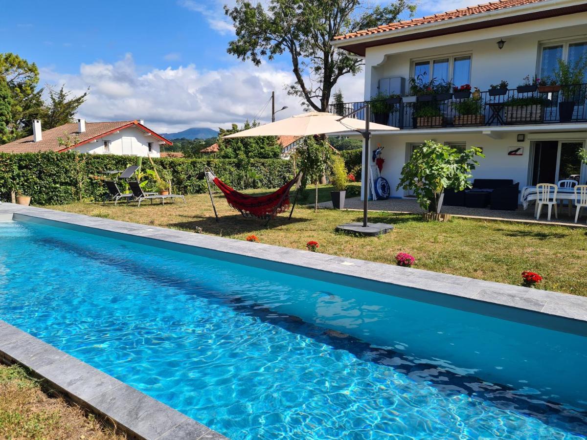 Appartement avec cuisine et grande piscine chauffée Hendaya Exterior foto