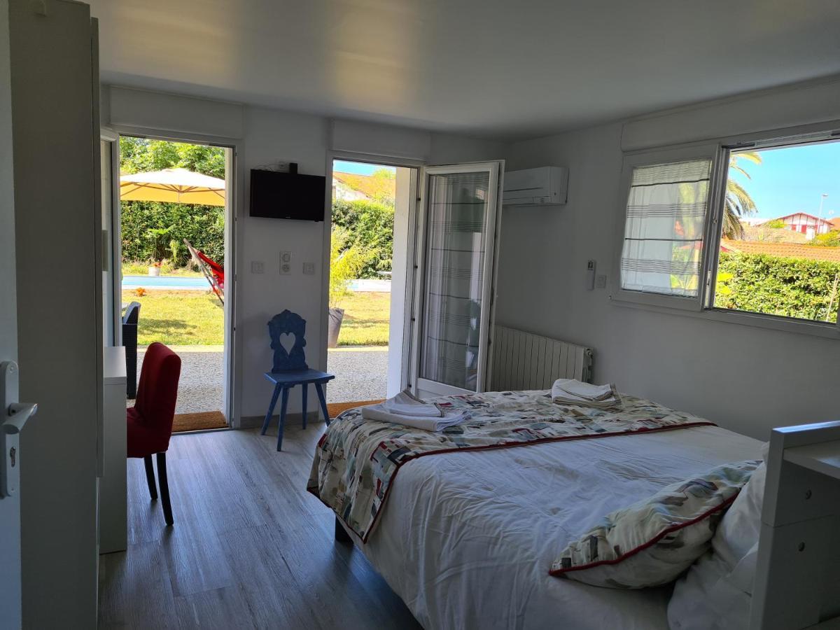 Appartement avec cuisine et grande piscine chauffée Hendaya Exterior foto